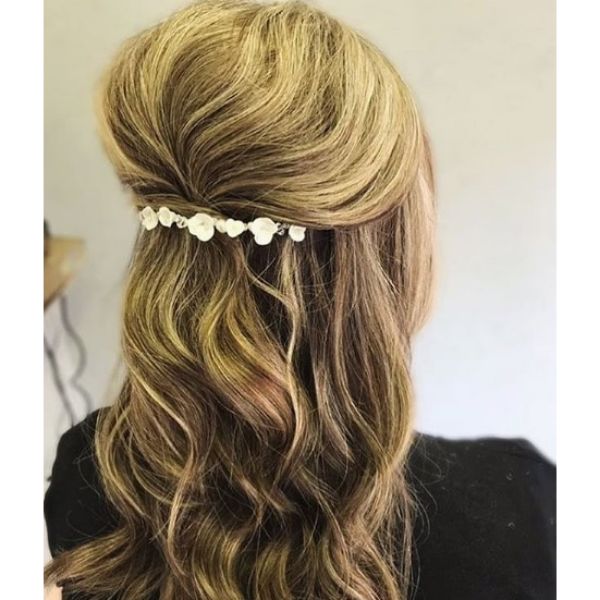 101 Gorgeous Bridal Hairstyles for the Weddings of 2023