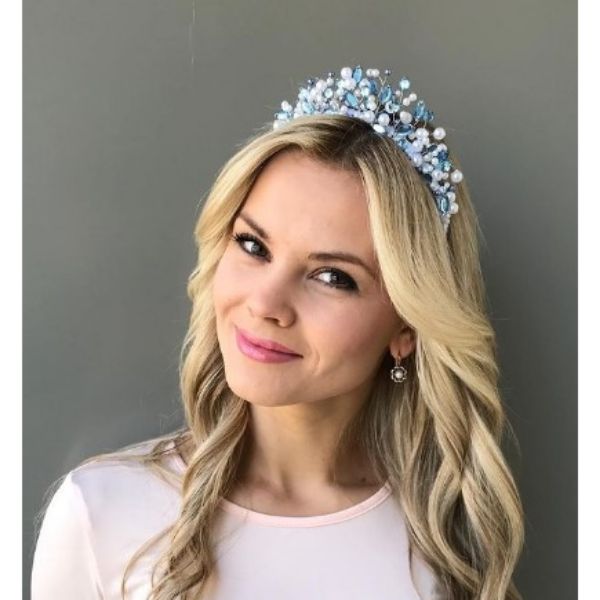 Blonde Wavy Wedding Hairstyle For Medium Hair With White Blue Crown